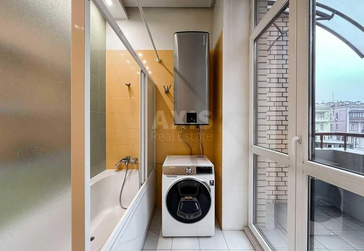 3k apartment vul. Ljuterans'ka 10А6784314