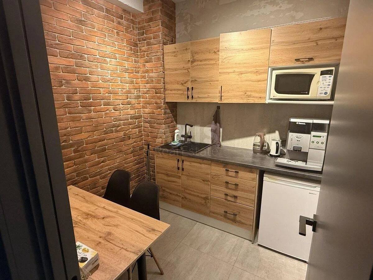 Office vul. Myhajla Maksymovycha 26, 43m2710318
