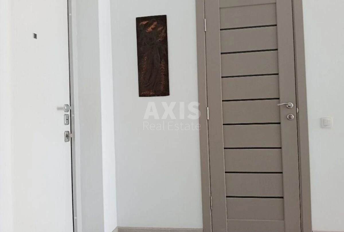 1k apartment vul. Alimpiya Halyka 75663888