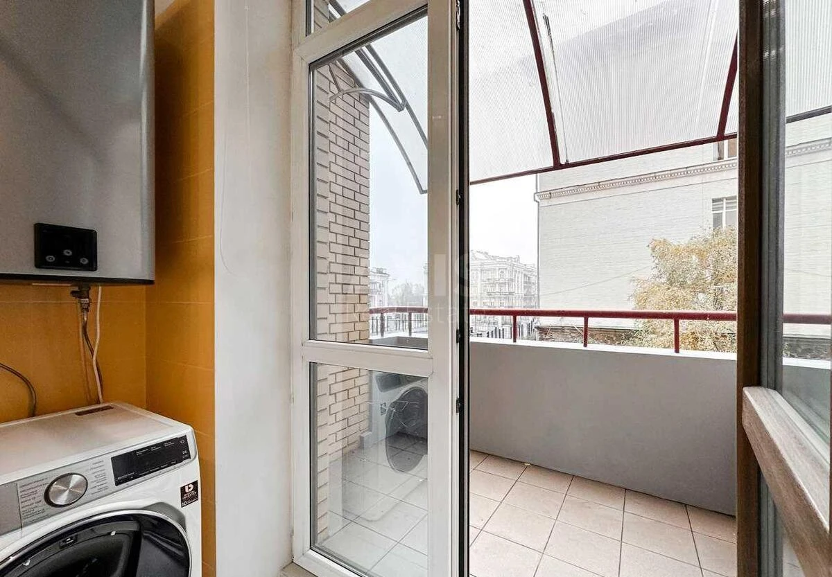 3k apartment vul. Ljuterans'ka 10А6784315