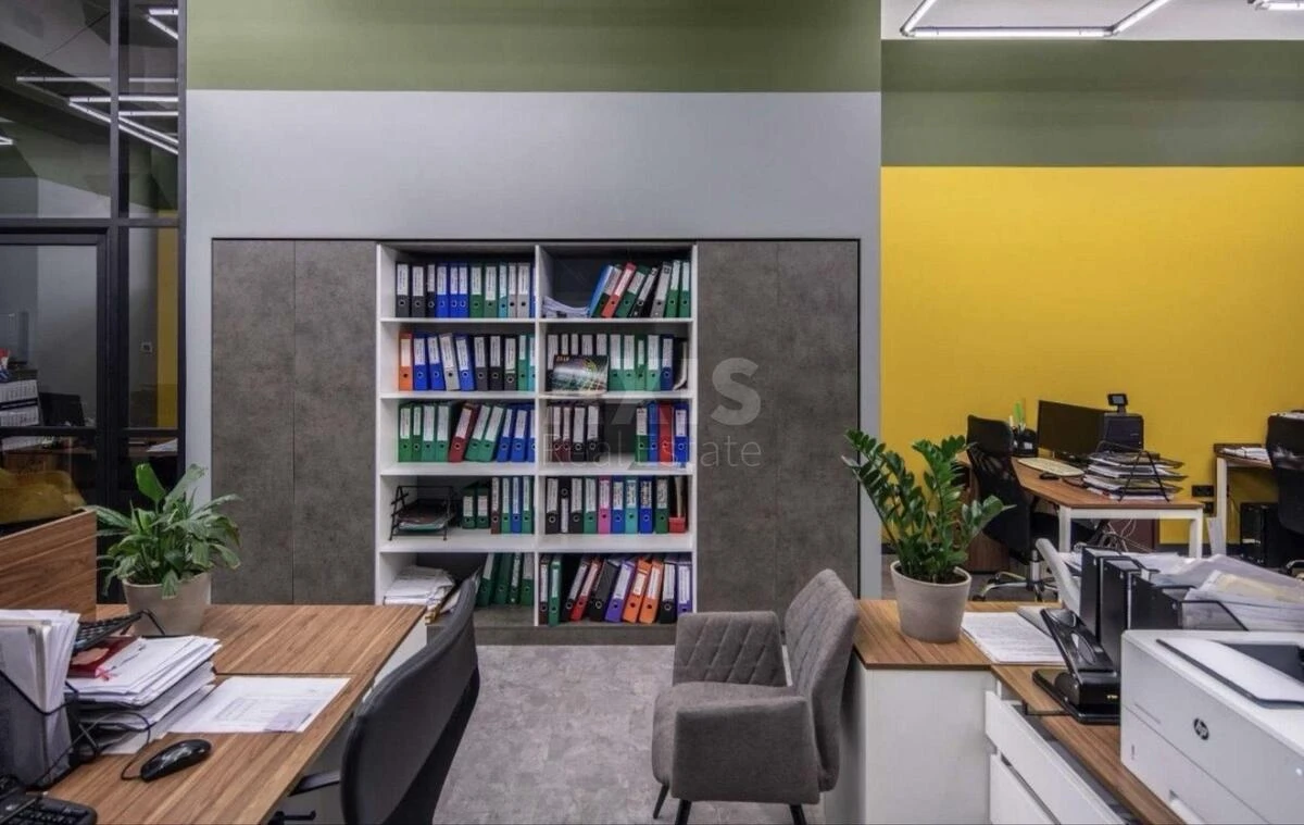 Office prov. Ohtyrs'kyj 7, 814m2647755