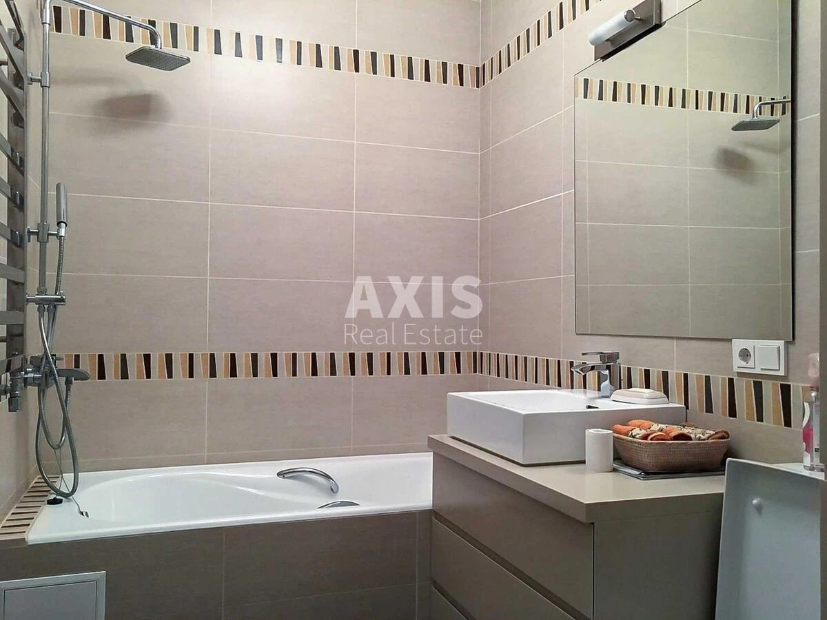 5k apartment vul. Ljuterans'ka 165300311