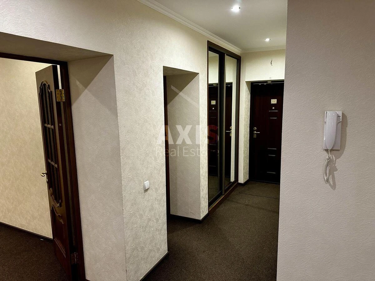 Office prov. Ipsylantijevs'kyj 5, 100m2586781