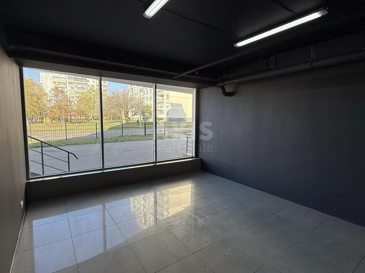 Trade object vul. Rajduzhna 25А, 72m2630177