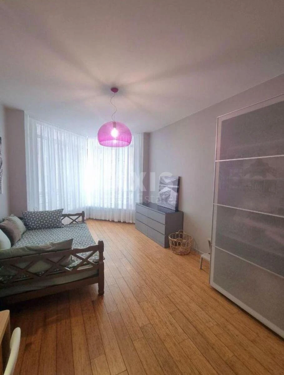3k apartment vul. Jevgena Konoval'cja 32Г7066613