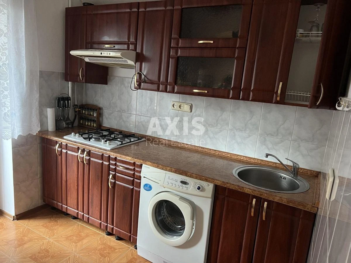 2к квартира ул. Антоновича 97465656