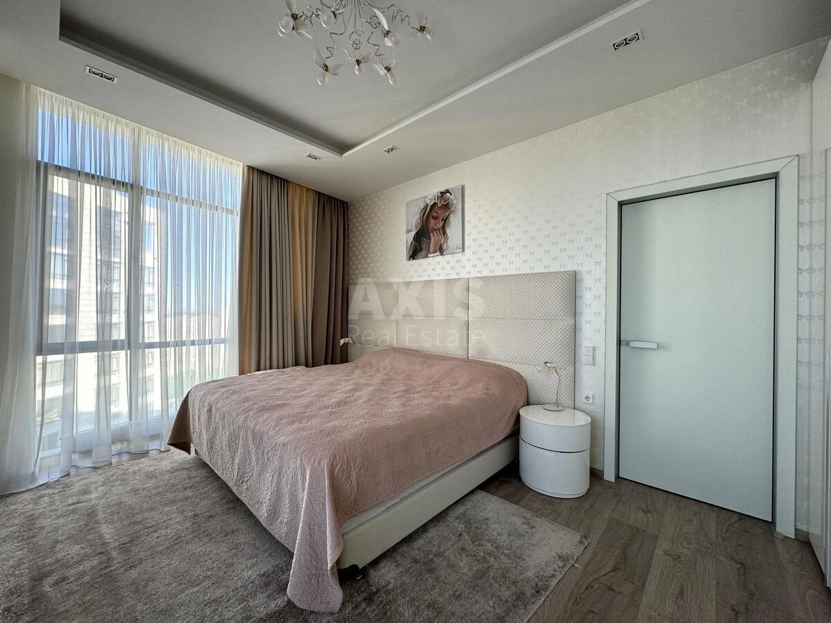 4k apartment vul. Demii'vs'ka 337035821