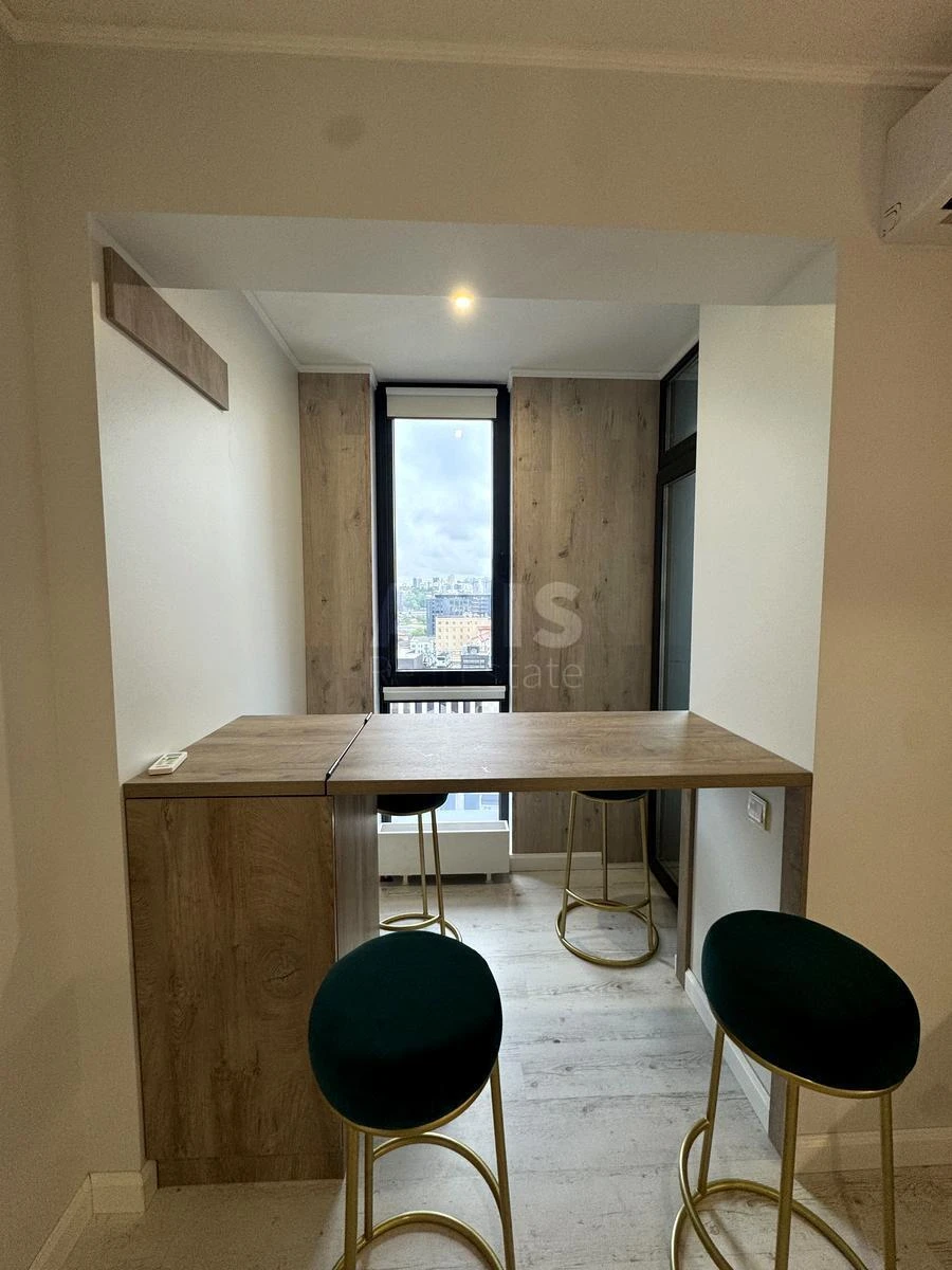 1k apartment vul. Antonovycha 446401915