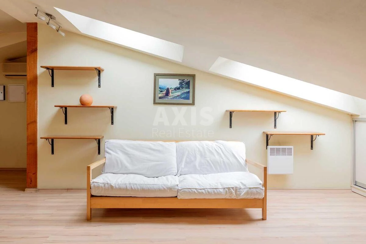 3k apartment vul. Saksagans'kogo 70Б7043317