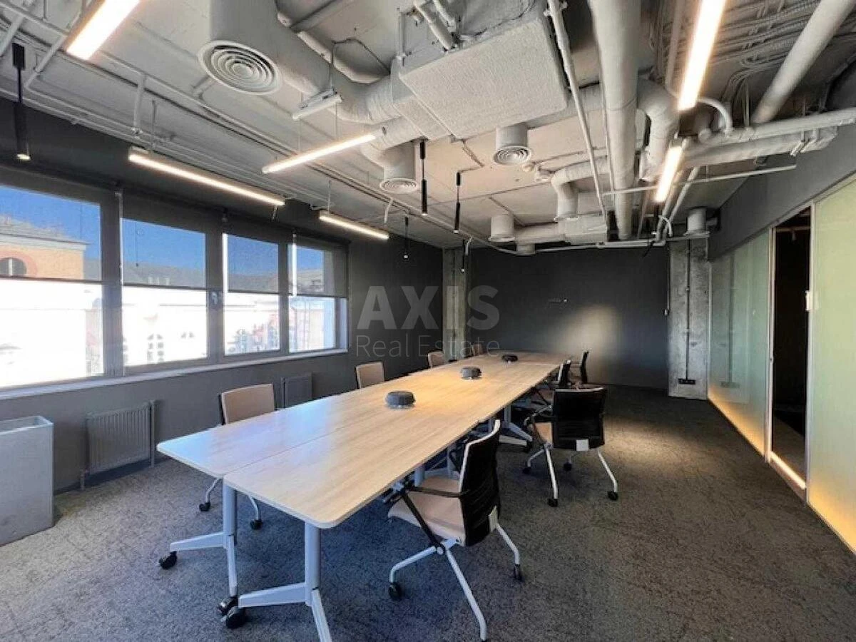 Office vul. Volodymyrs'ka 12, 700m2673241