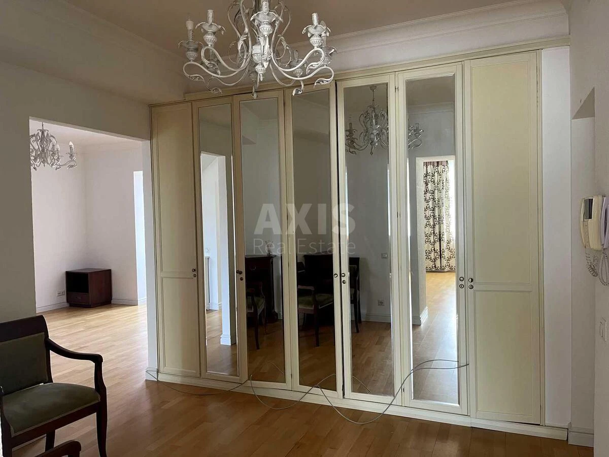 5к квартира ул. Александра Конисского 52/587045120