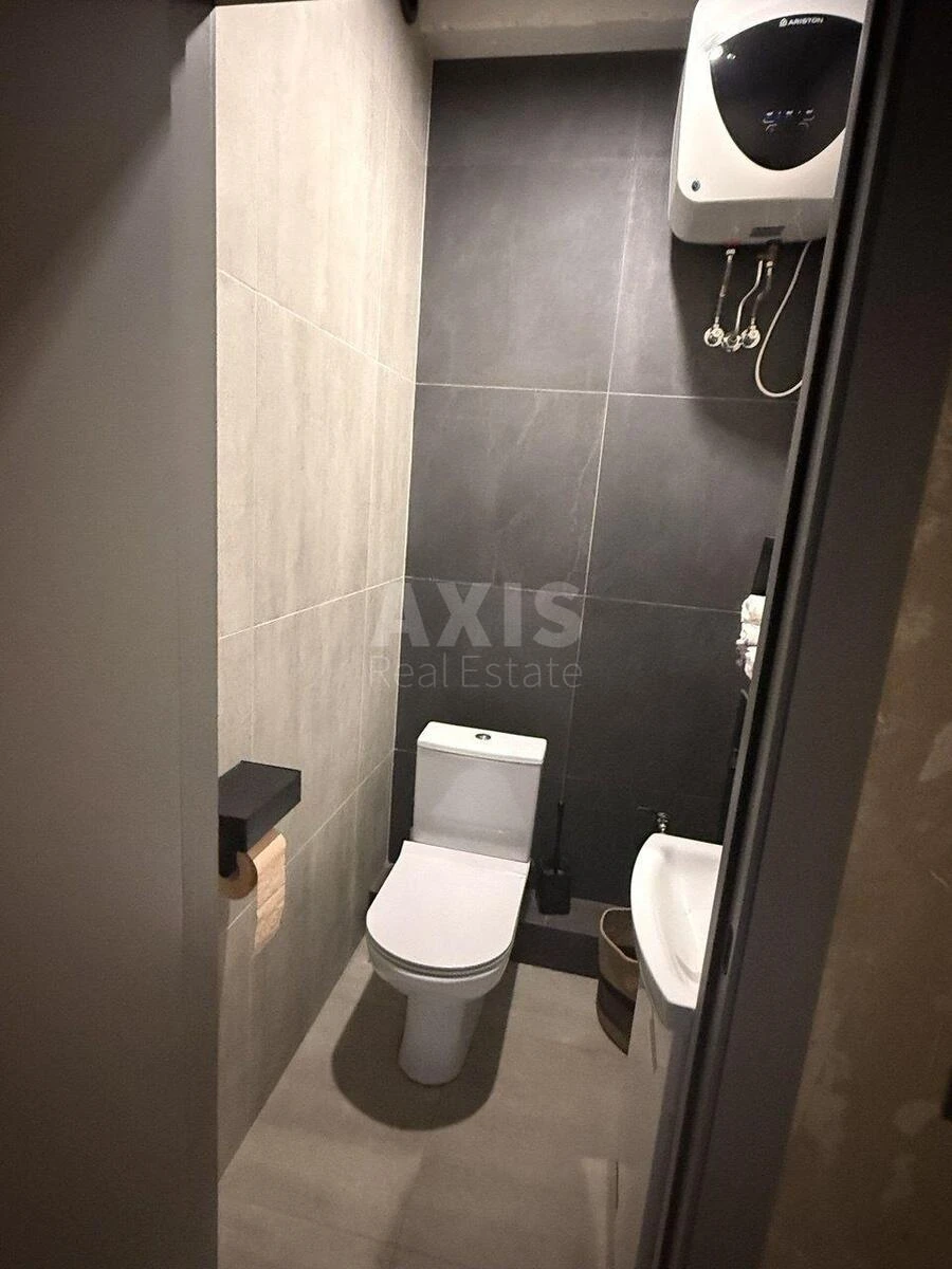 Офис ул. Михаила Максимовича 26, 43м2710319
