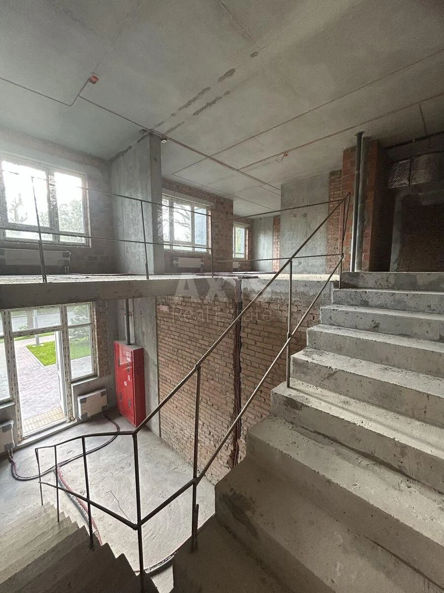 Service object vul. Zhyvopysna 3, 102m26466110