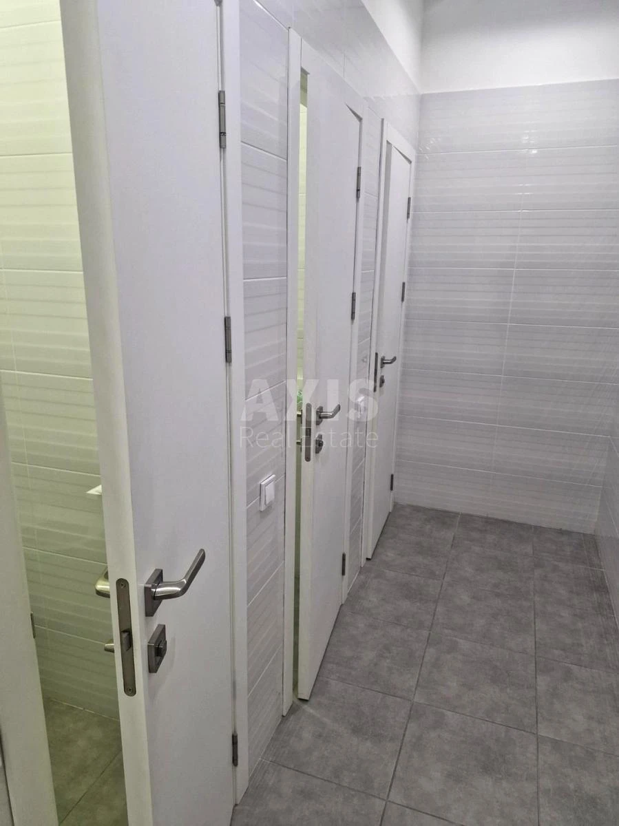 Офис пр-т Бандеры Степана 16Б, 564м26923615