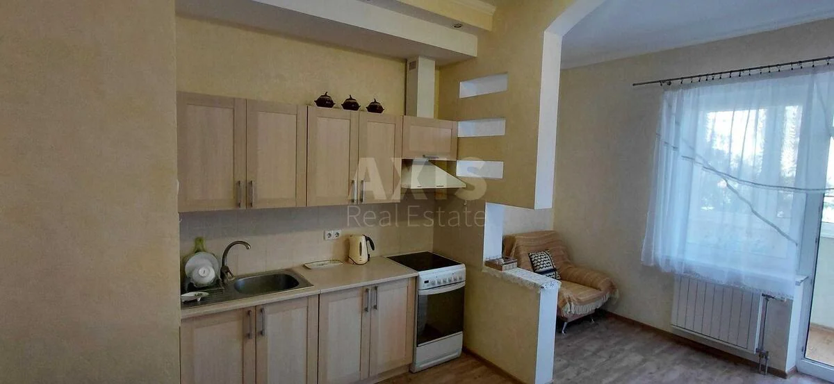 1k apartment vul. Gradyns'ka 1
