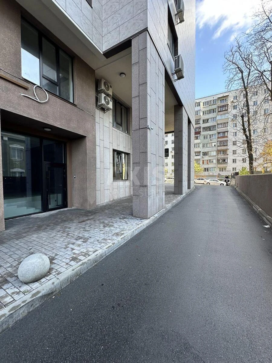 Trade object vul. Vasylya Tyutyunnyka 28А, 55m26363112