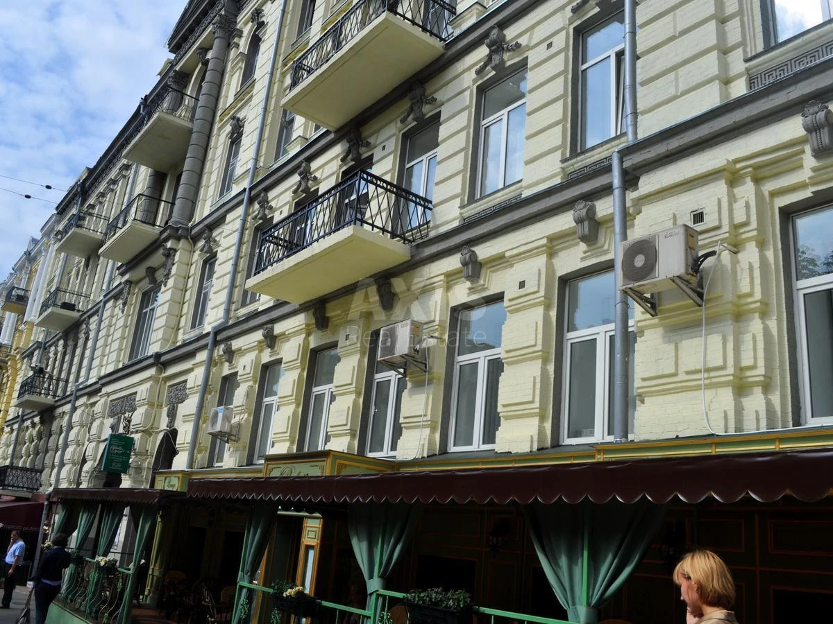 Офис ул. Антоновича 14, 491м2702536