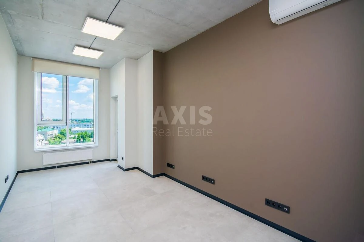 Office vul. Kudri Ivana 26, 140m2670069