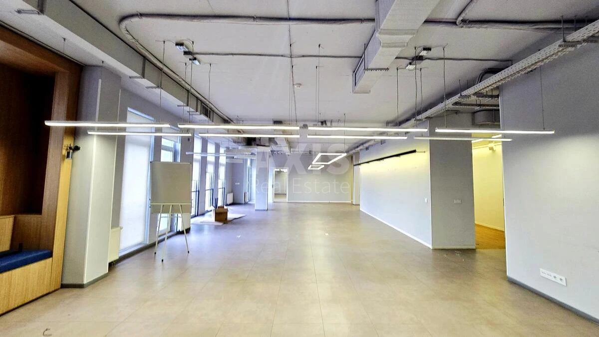 Office vul. Spas'ka 7, 522m2704996