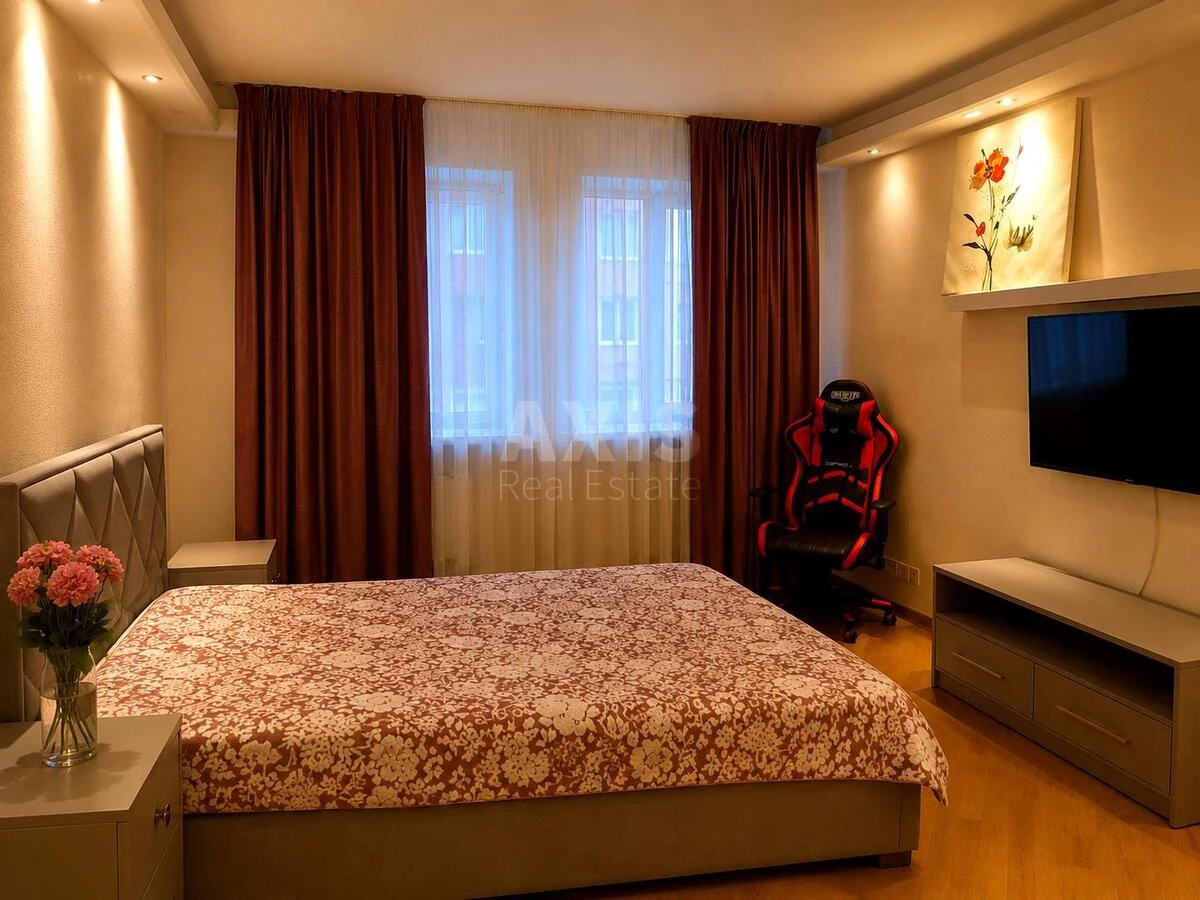 1k apartment vul. Ahmatovoi' Anny 13689794