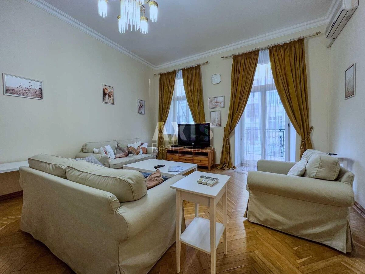 4k apartment vul. Ljuterans'ka 7/10670682