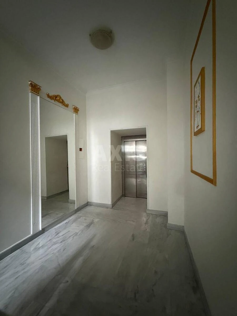 Office vul. Volodymyrs'ka 4, 400m26748410