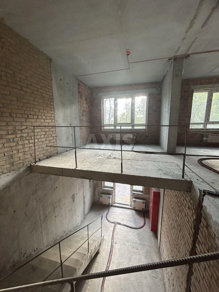 Service object vul. Zhyvopysna 3, 102m26466111