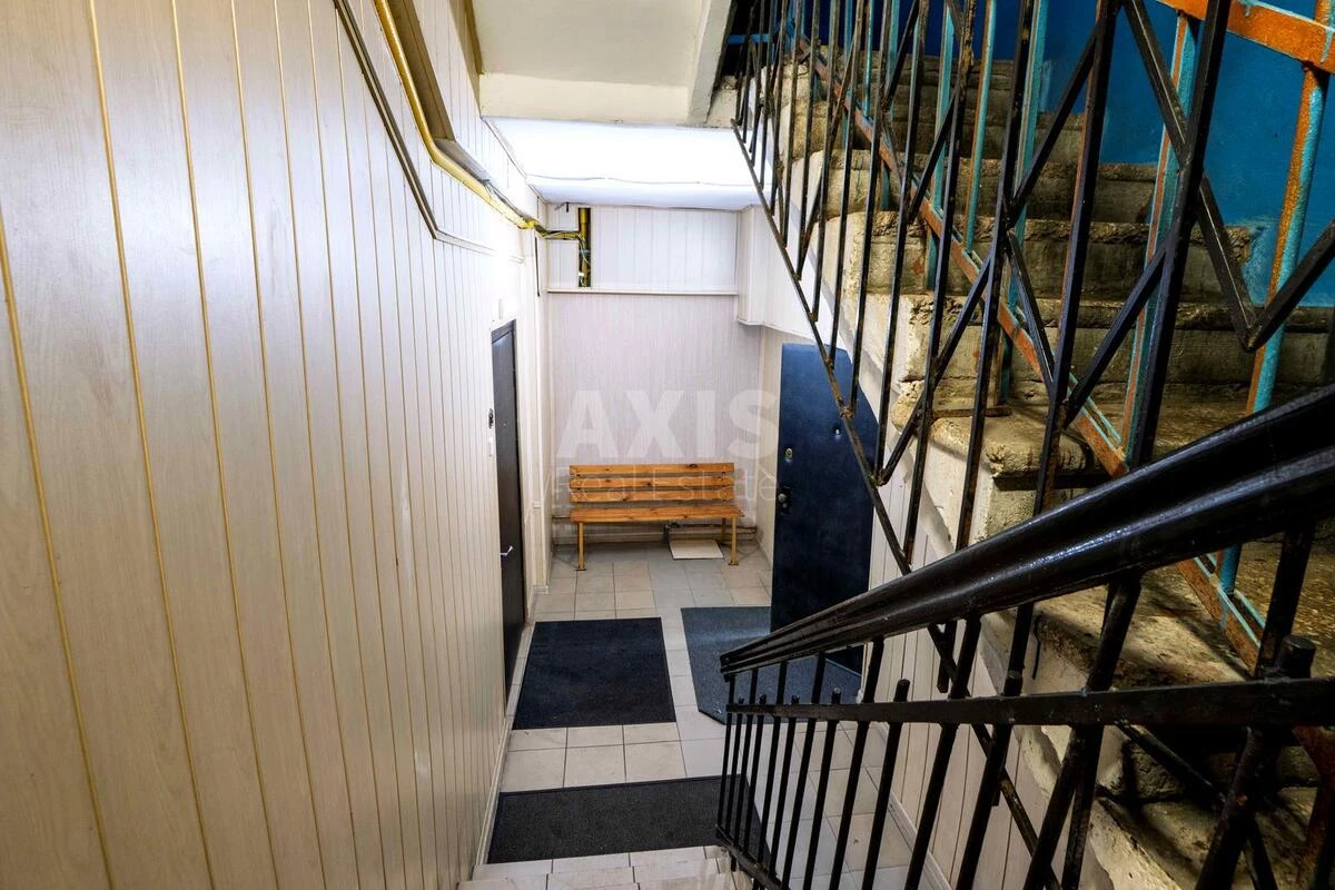 Office vul. Antonovycha 95, 49m2645269