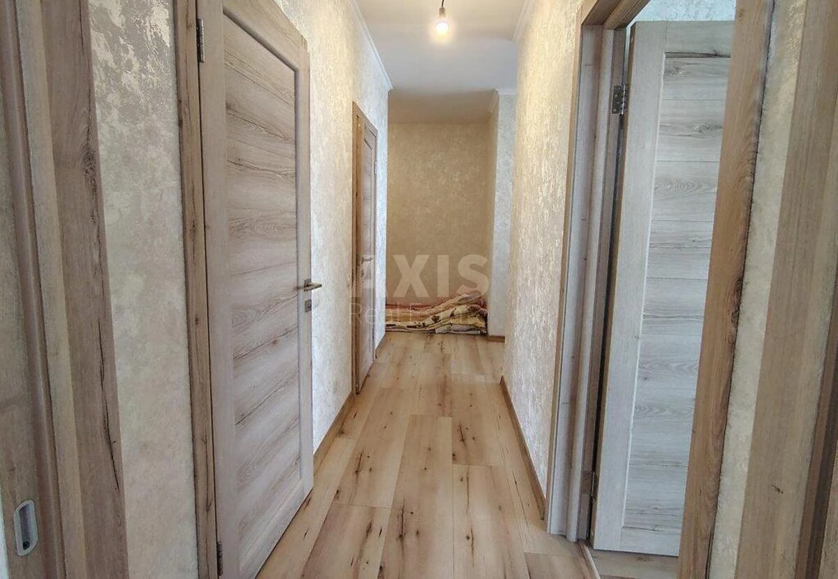 2k apartment vul. Sverstjuka Jevgena 46942712