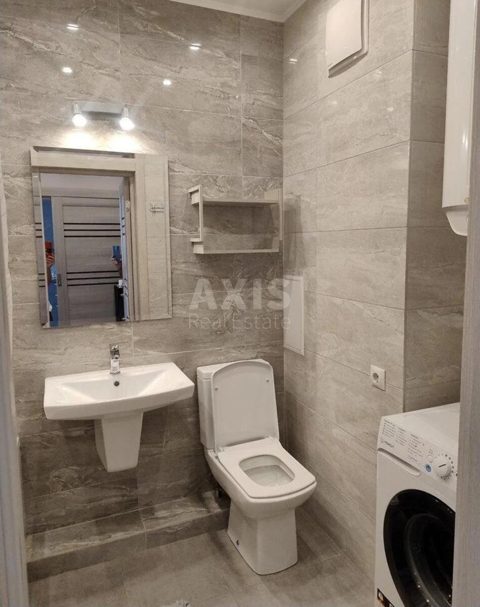 1k apartment vul. Sverstjuka Jevgena 6Е6954510