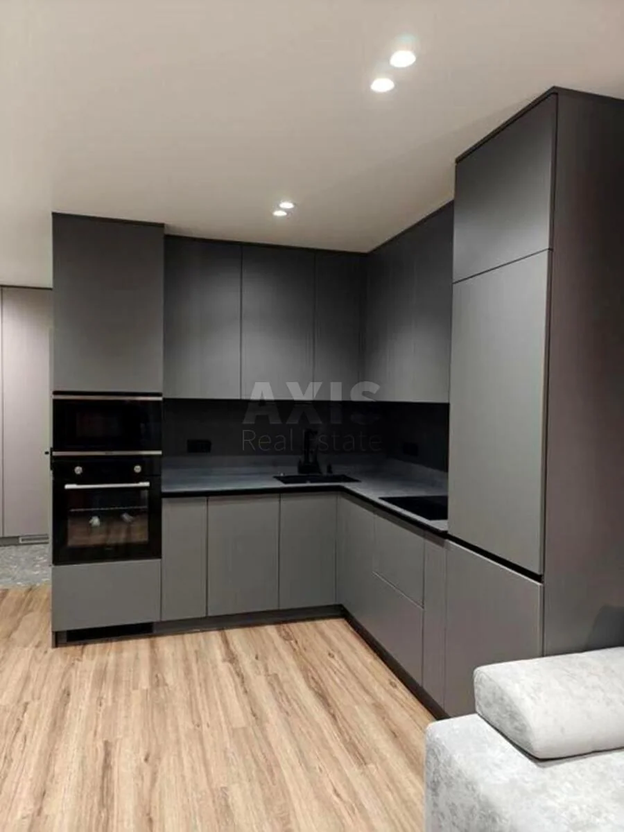 1k apartment vul. Myhajla Maksymovycha 32