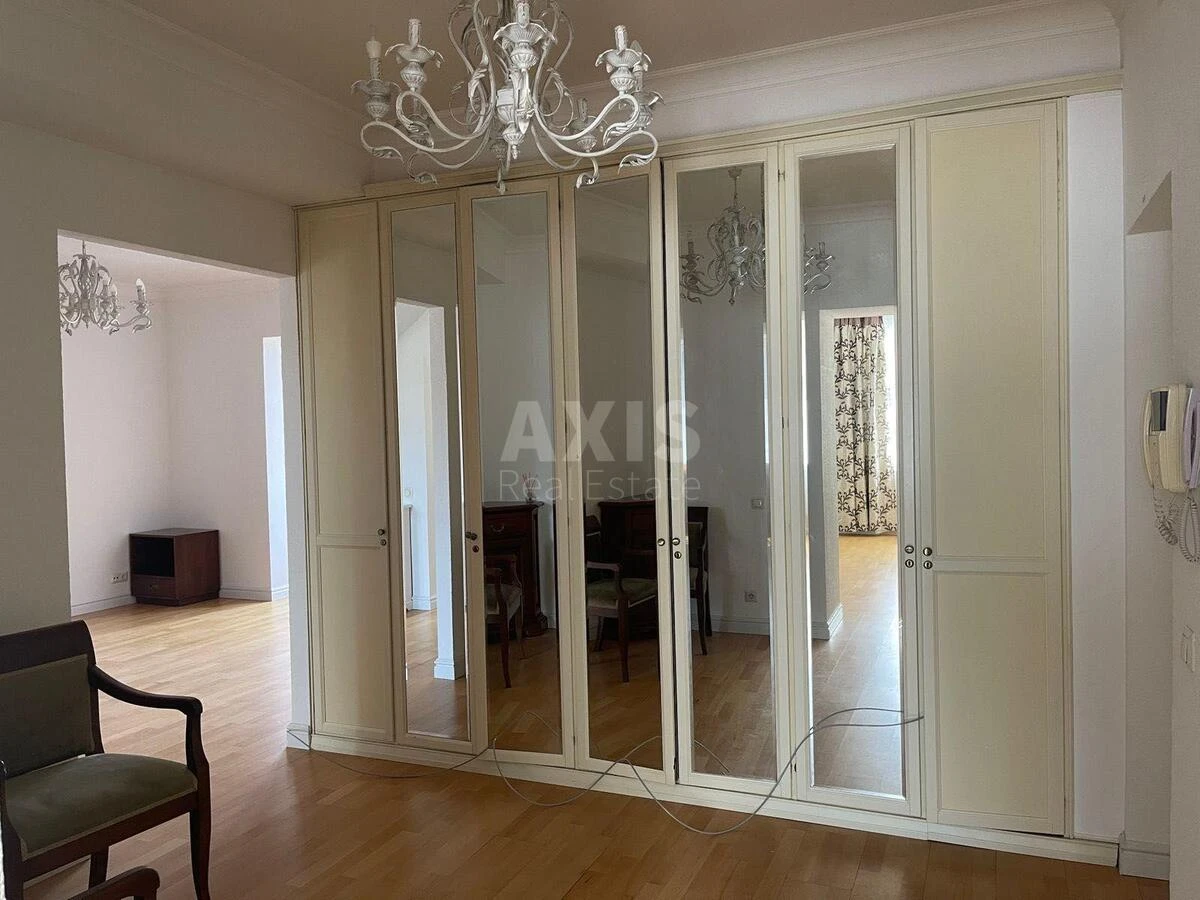 5к квартира ул. Александра Конисского 52/586484215