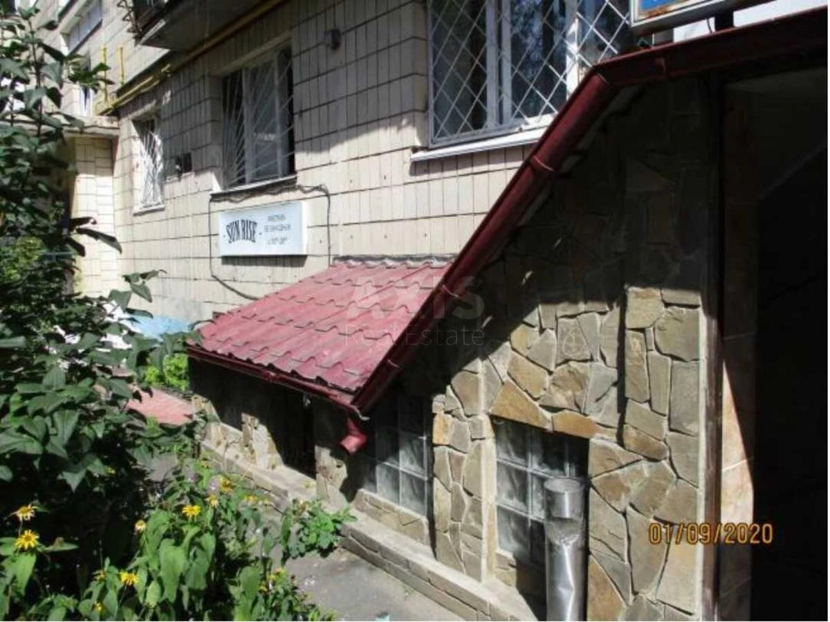 Trade object prov. Kolomyjs'kyj 3/1, 80m2712124