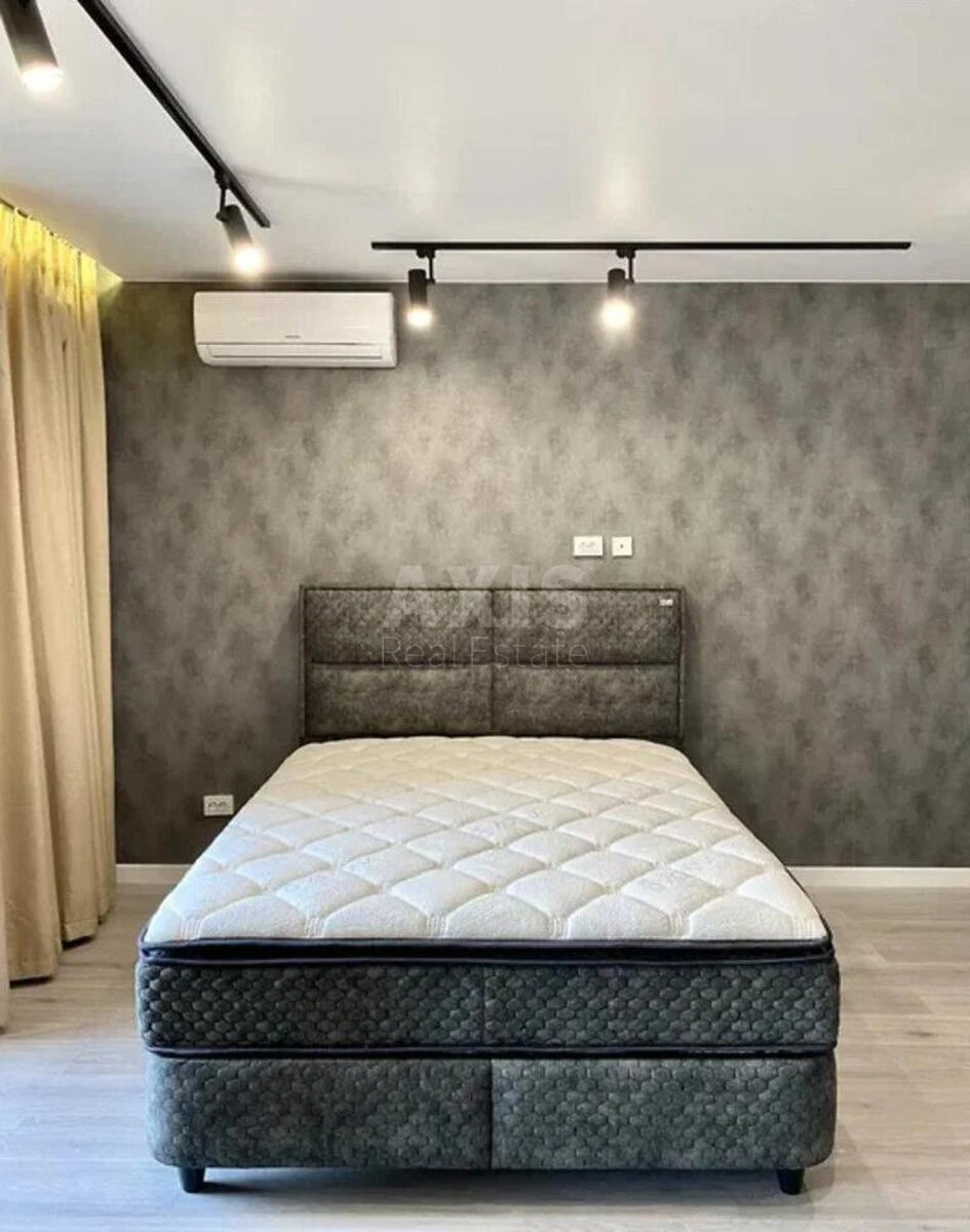 1к квартира ул. Кирилловская 37А687775