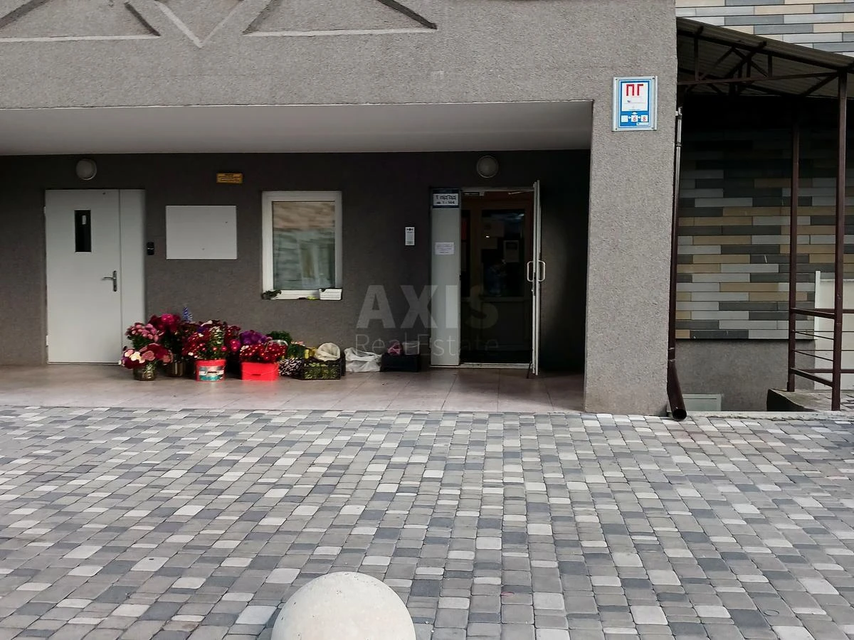 1k apartment vul. Revuc'kogo 54704029