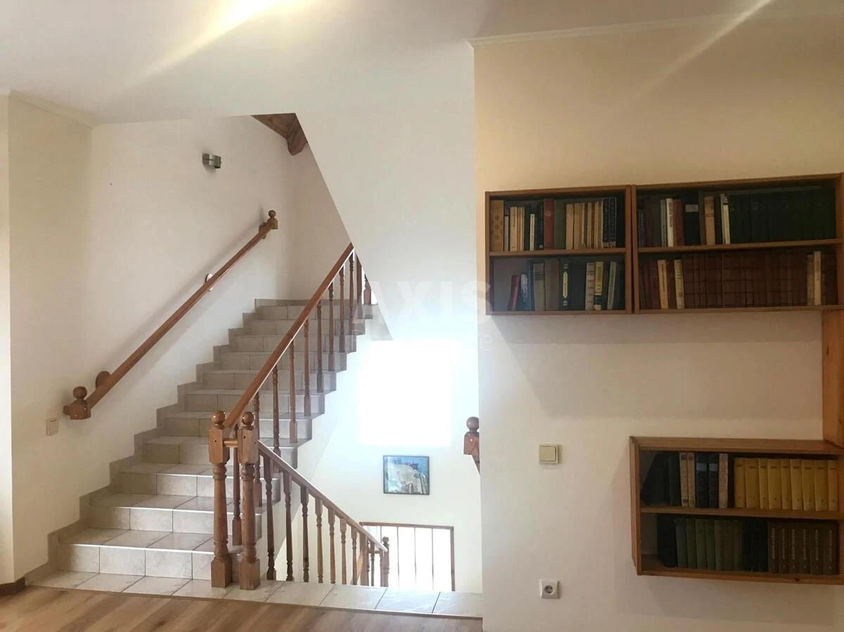 Дoм ул. Богатырская, 438м2, город Киев7042511