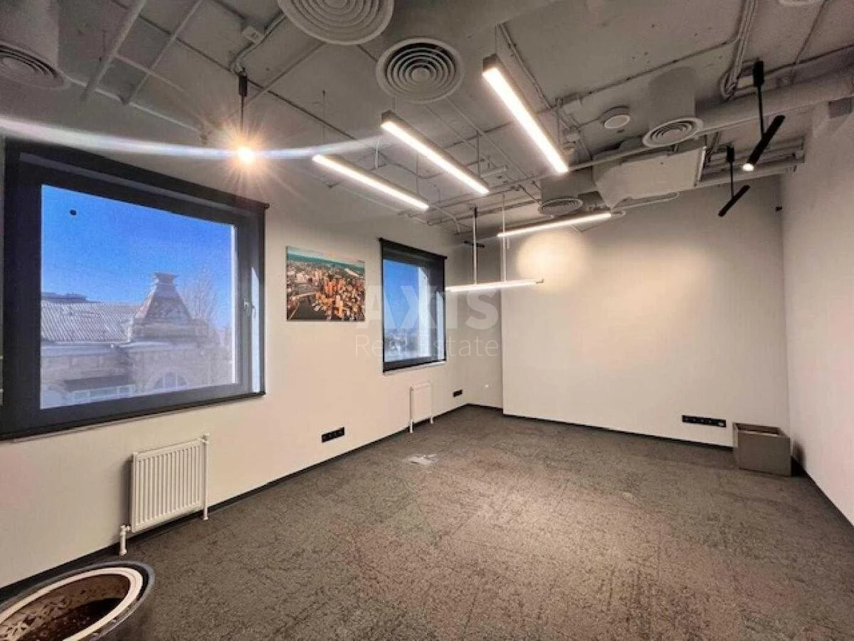 Office vul. Volodymyrs'ka 12, 700m2673246