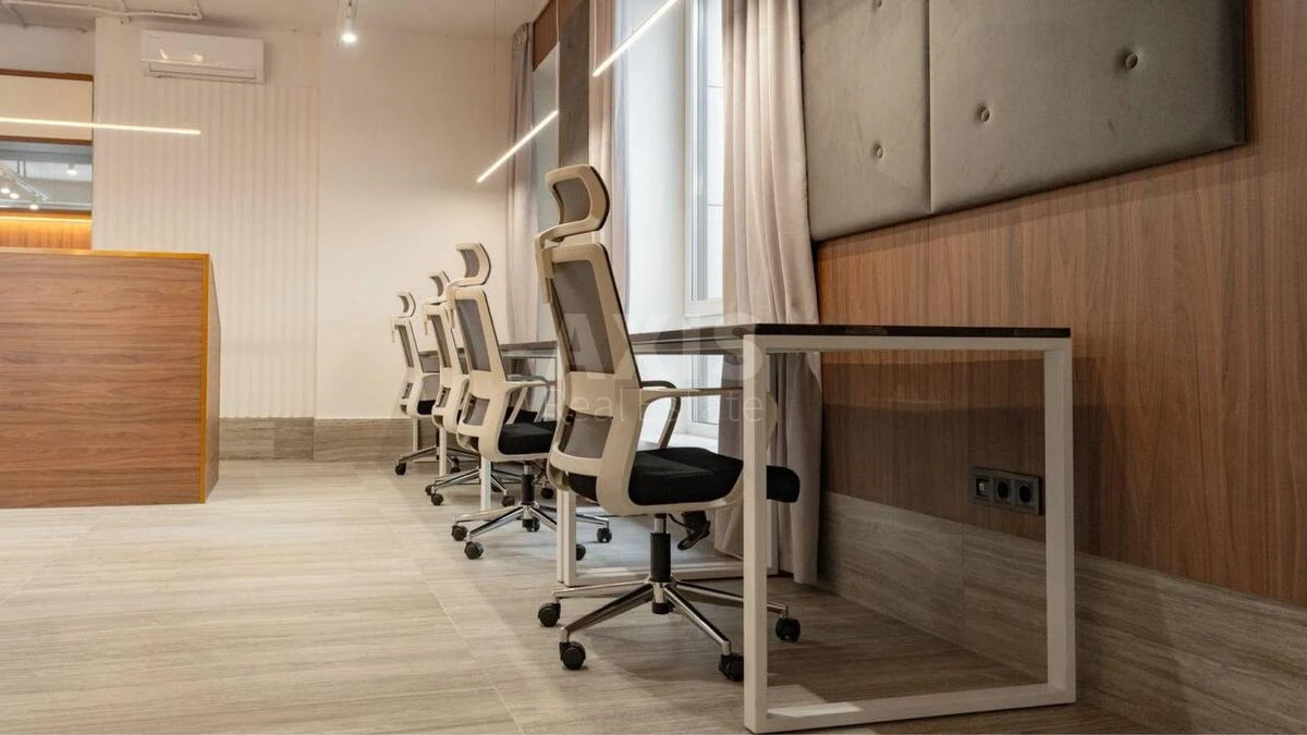 Office vul. Bul'varno-Kudrjavs'ka 15, 180m267485