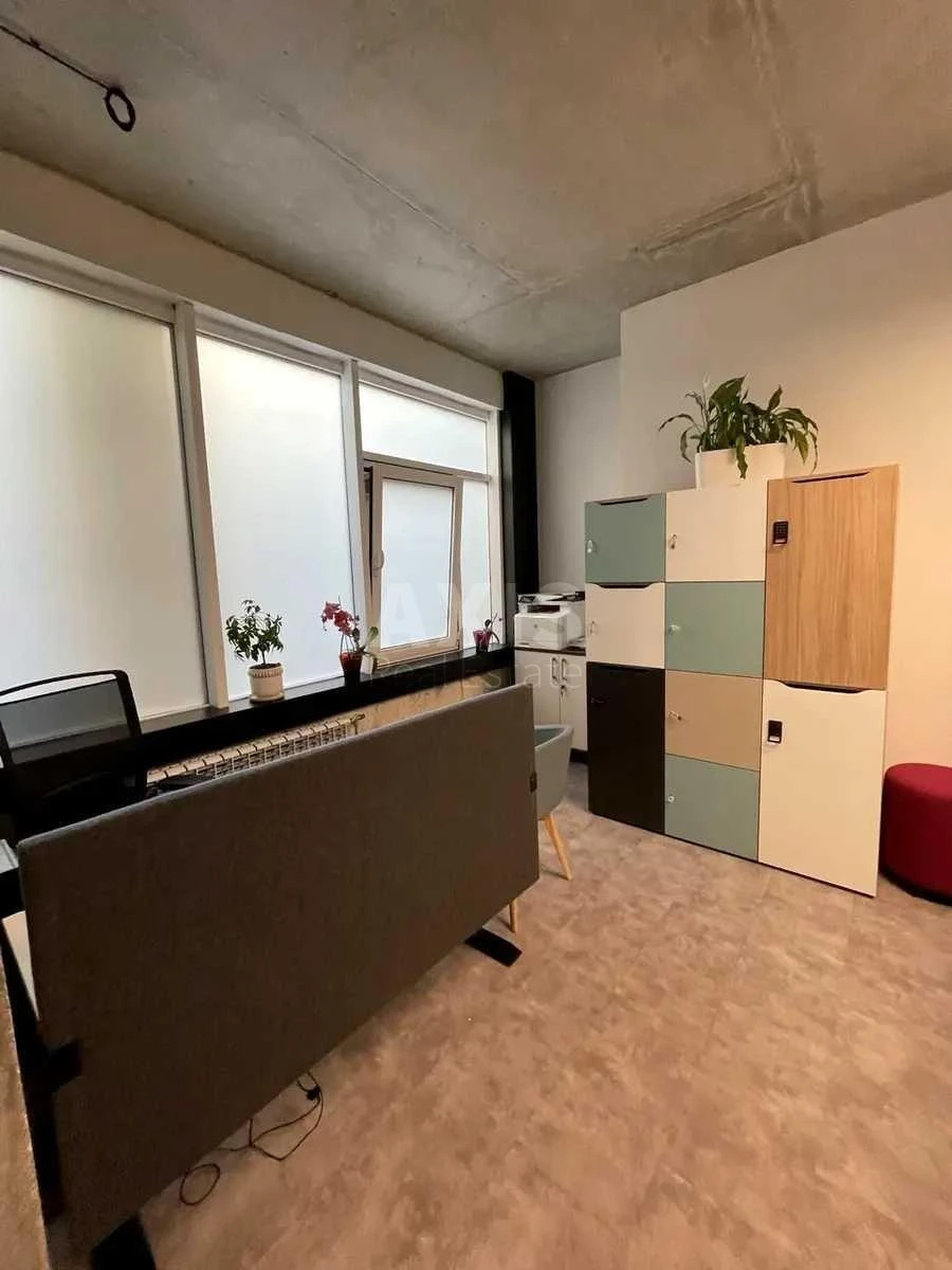 Офис ул. Липковского Василия Митрополита 37, 100м2694545