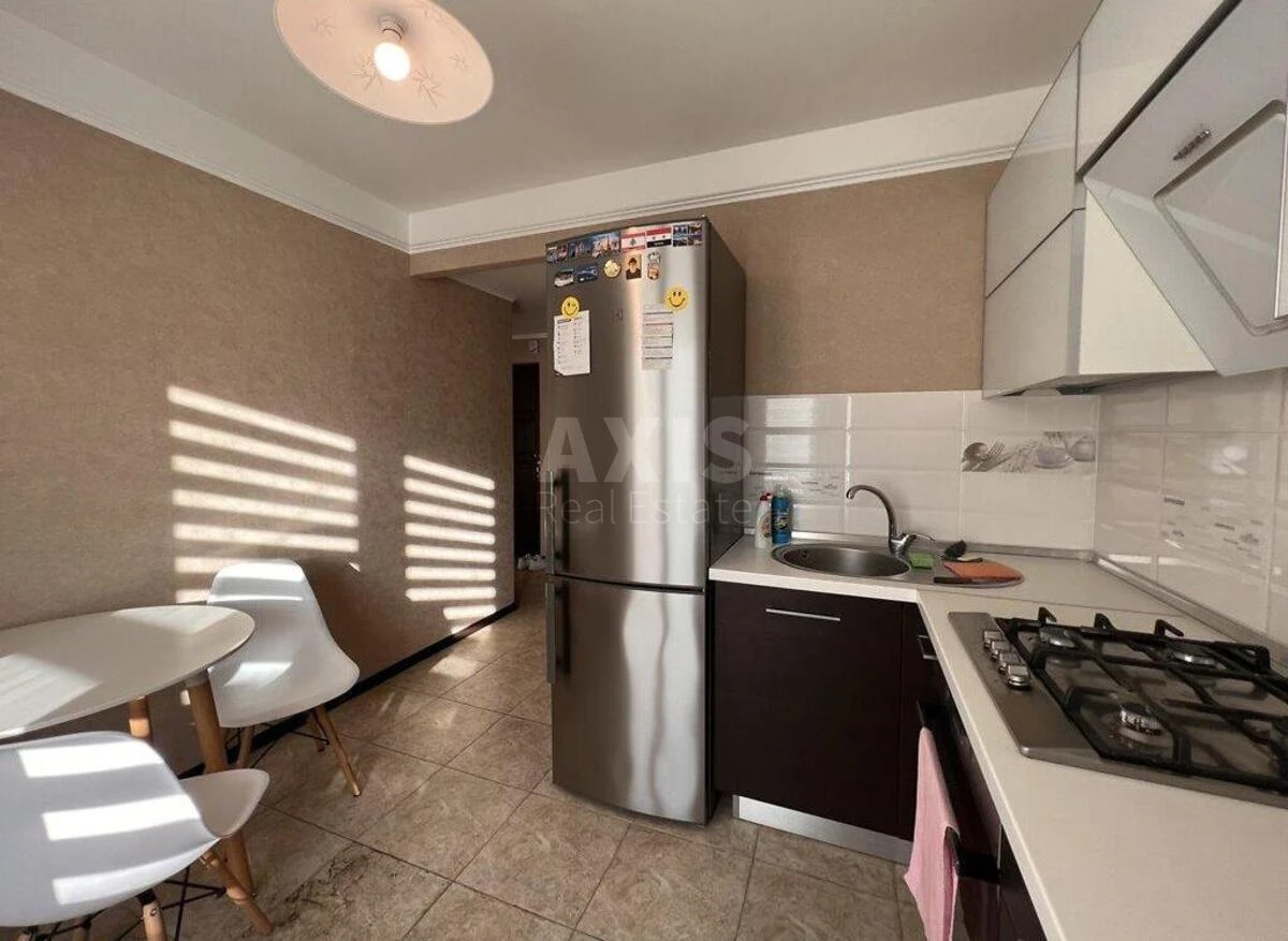 2k apartment vul. Polovec'ka 7/13707900