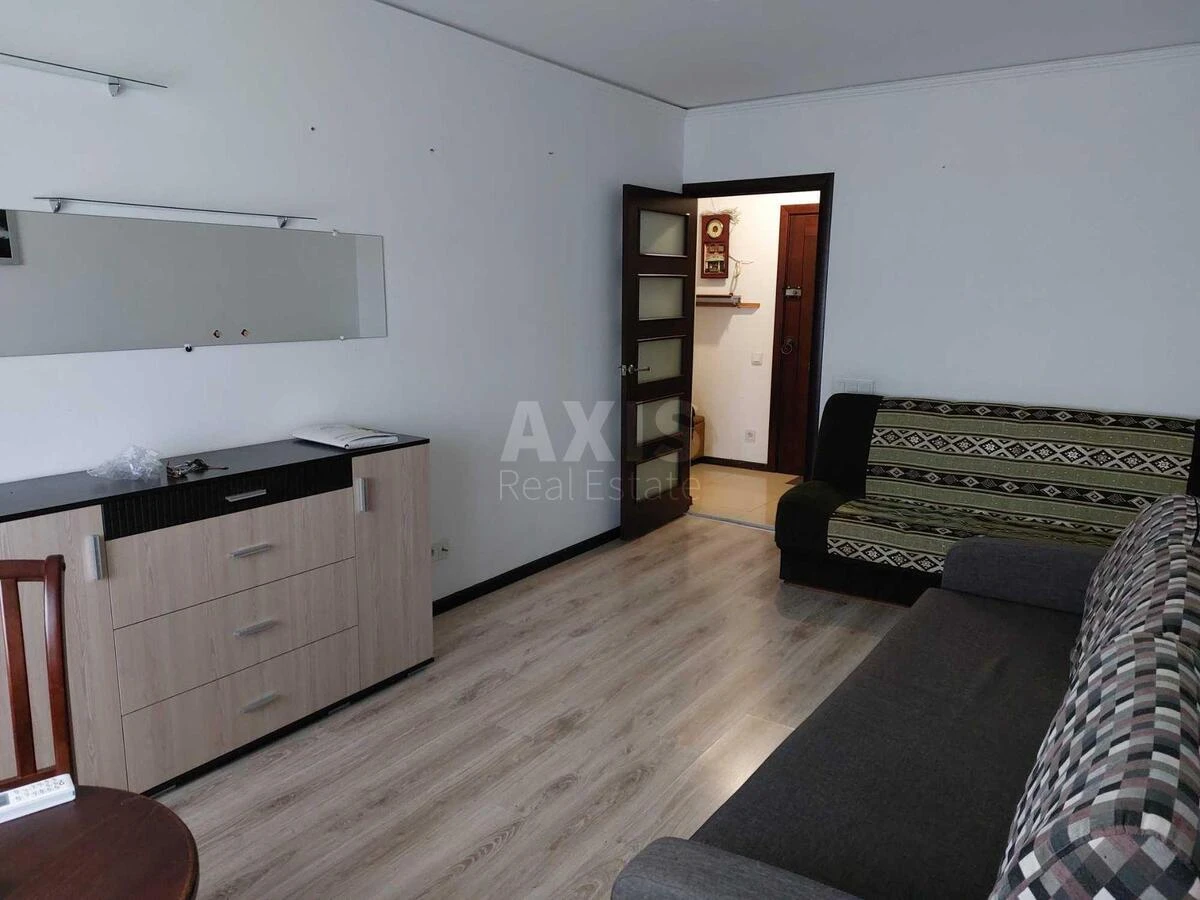 1k apartment vul. Rajduzhna 19713993