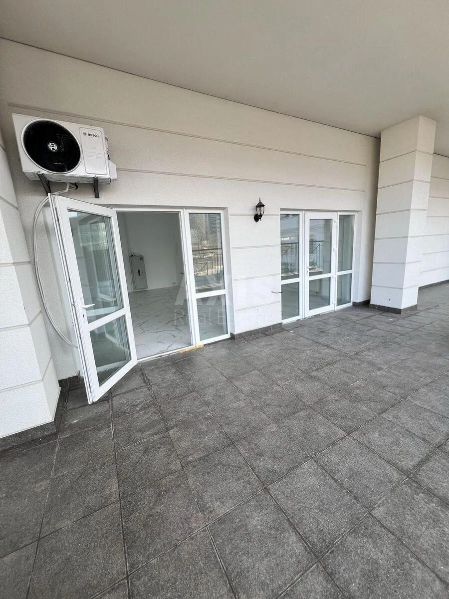 Офис ул. Михаила Максимовича 24, 40м2698845
