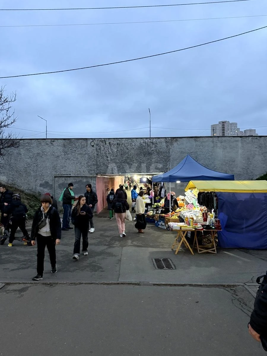 Объект торговли пр-т Григоренко Петра 32Д, 800м26657513