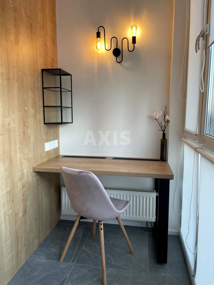 1k apartment vul. Saljutna 2Б666035