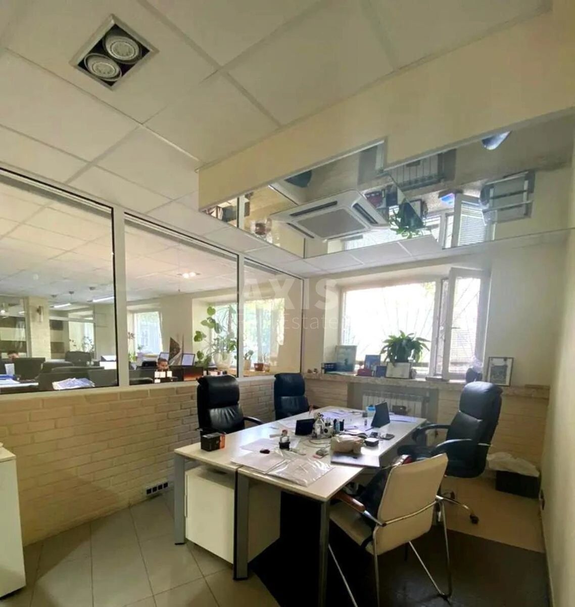 Офис ул. Алексы Тихого 89А, 230м266013