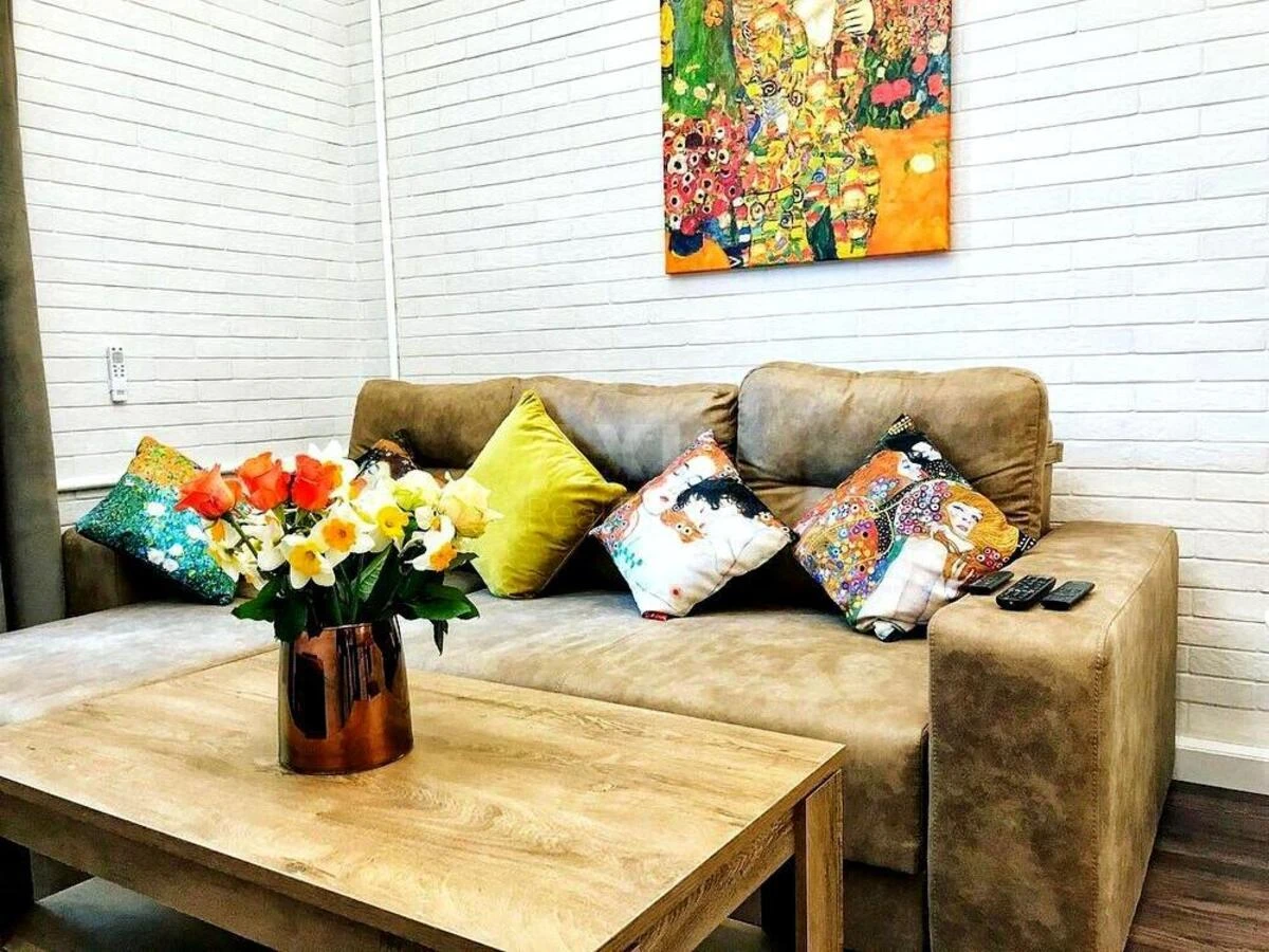 2k apartment prov. Myhajlivs'kyj 20А658163