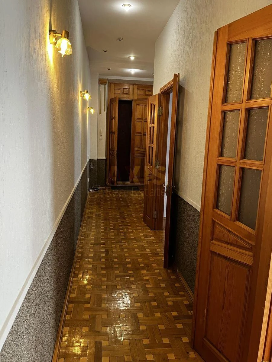 3k apartment vul. Gonchara Olesja 90/927114317