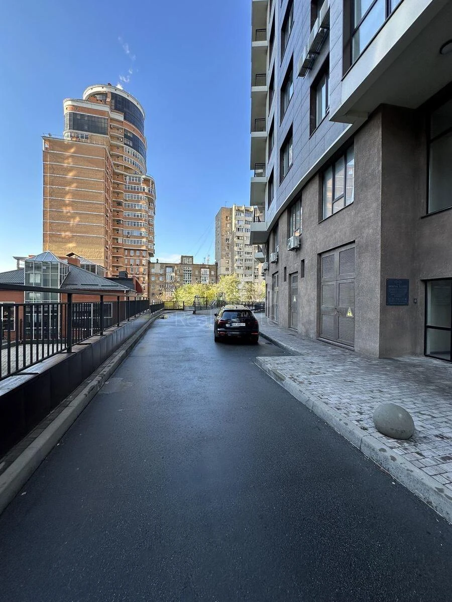 Объект торговли ул. Василия Тютюнника 28А, 55м26363114