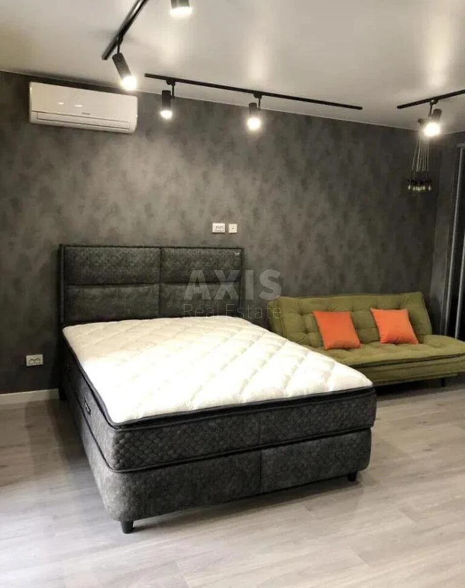 1k apartment vul. Kyrylivs'ka 37А687776
