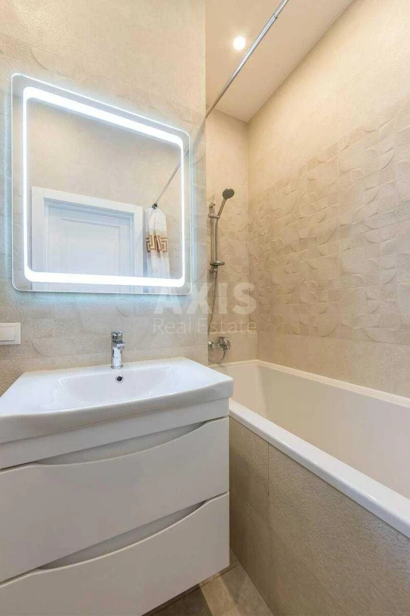 1k apartment vul. Kudri Ivana 7702028